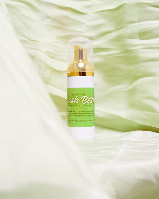 Lash bath shampoo